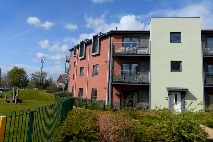 2 Bedroom Flat To Rent In Strawberry Lane, Lichfield, WS14