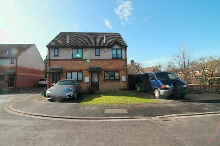 2 Bedroom Property To Rent In Campbells Farm Drive, Bristol, BS11
