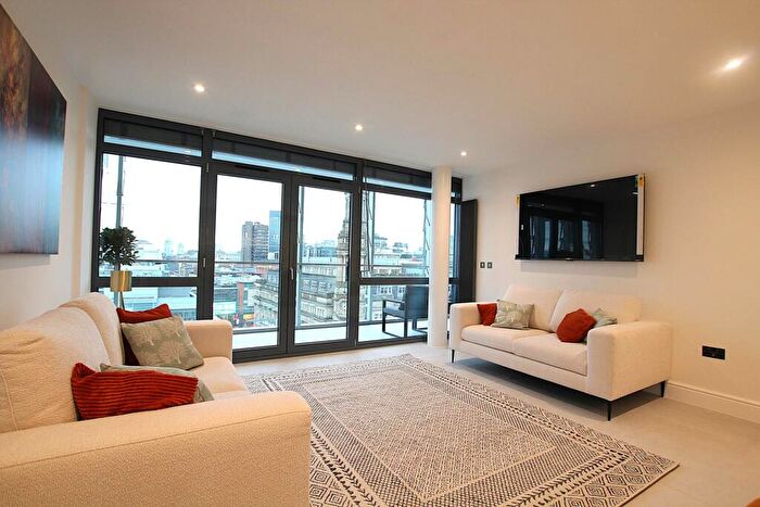 2 Bedroom Apartment To Rent In Deansgate, Manchester, NO1