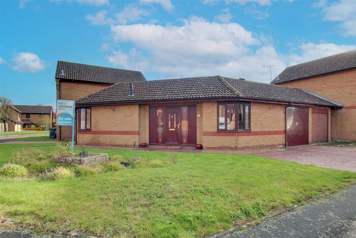 2 Bedroom Semi-Detached Bungalow For Sale In Vermuyden Way, Fen Drayton, Cambridge, CB24