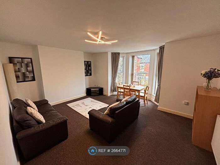 2 Bedroom Flat To Rent In Maple Avenue, Chorlton Cum Hardy, M21