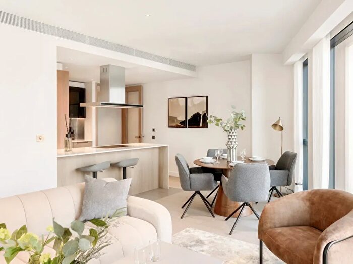 2 Bedroom Flat To Rent In , SW8