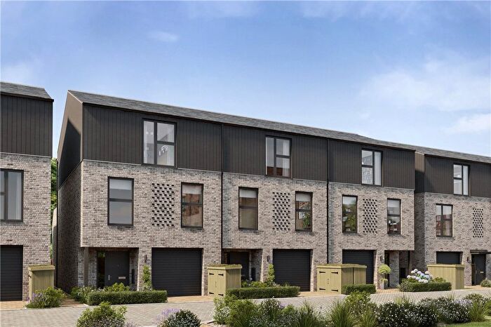 4 Bedroom Terraced House For Sale In Histon Road, Cambridge, Cambridgeshire, CB4