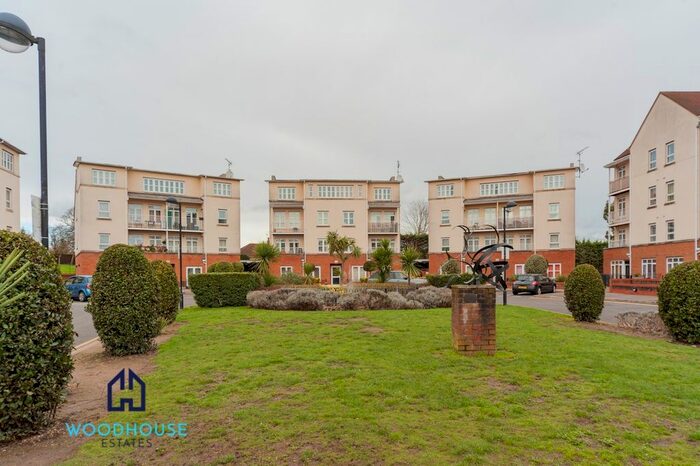 1 Bedroom Flat To Rent In Magdalene Gardens, Whetstone, N20