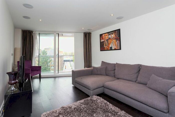 2 Bedroom Flat To Rent In Caro Point, Grosvenor Waterside, Gatliff Road, London, SW1W
