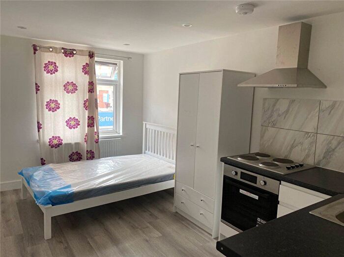 1 Bedroom Studio To Rent In High Street, Staines-Upon-Thames, Surrey, TW18