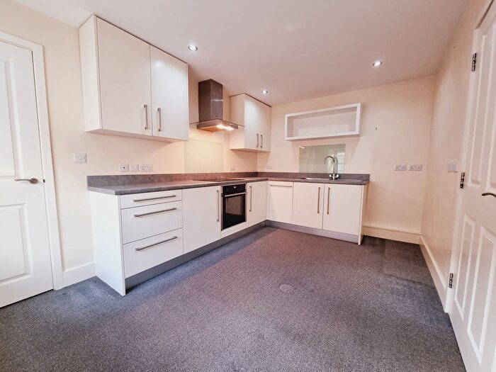 2 Bedroom Flat To Rent In Fore Street, Kingsbridge, TQ7