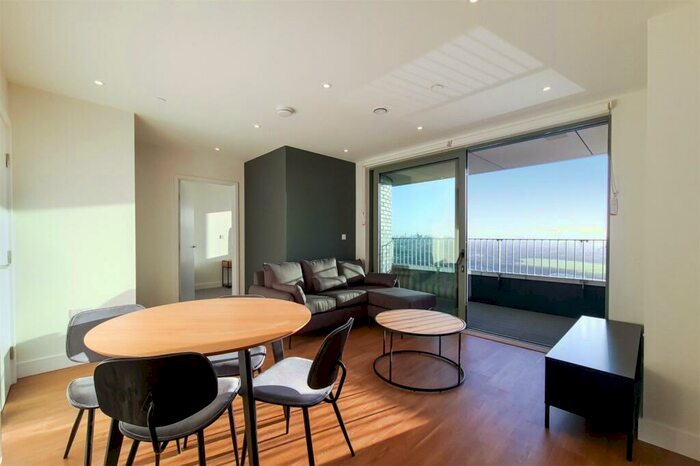 2 Bedroom Apartment To Rent In Green Street, London, NW10