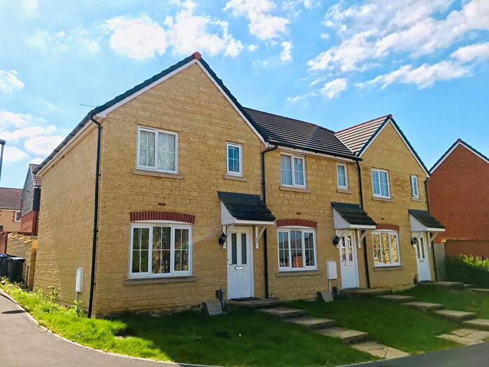 3 Bedroom House To Rent In Mustang Way, Swindon, SN5