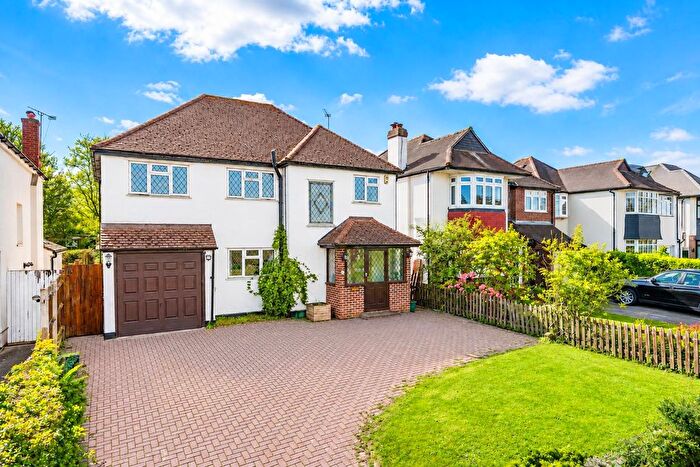 4 Bedroom Detached House For Sale In Northey Avenue, South Cheam, SM2