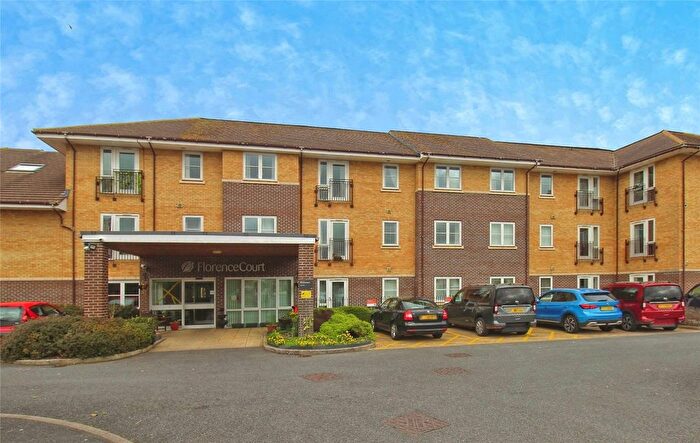2 Bedroom Flat For Sale In Florence Court, Trowbridge, BA14