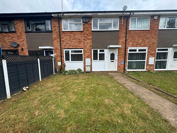 3 Bedroom Detached House To Rent In Fenwick Road, Houghton Regis, Dunstable, LU5