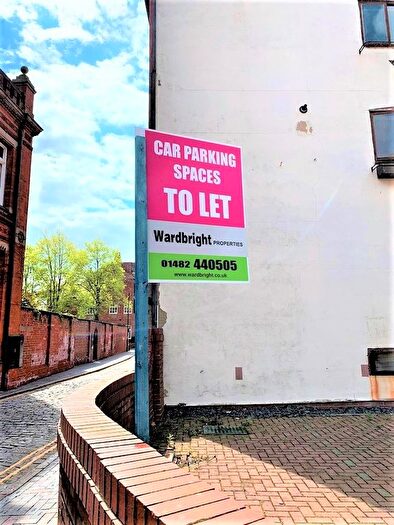 Garage / Parking To Rent In High Street, Hull, HU1