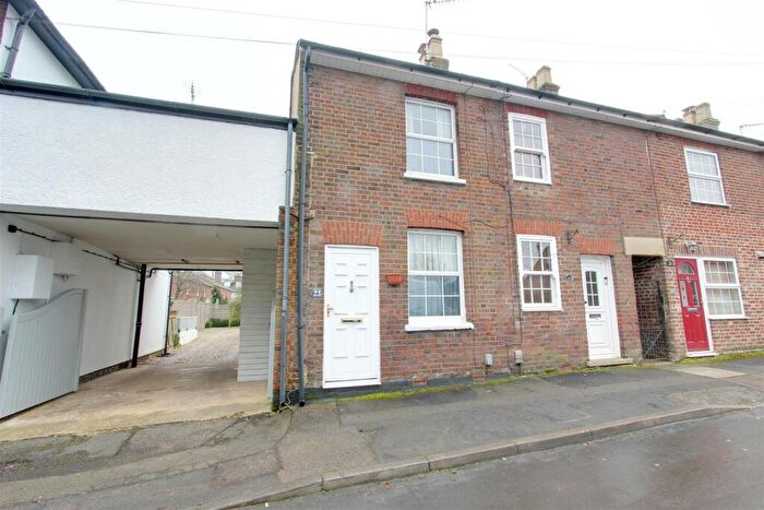 2 Bedroom End Of Terrace House For Sale In Charles Street, Tring, HP23
