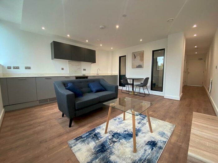 1 Bedroom Apartment To Rent In Ironmonger Row, Coventry, CV1