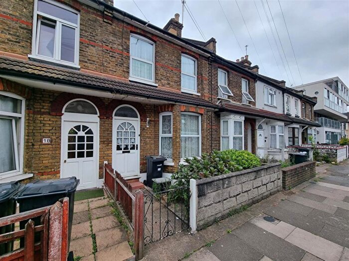 2 Bedroom Property For Sale In St. Marys Road, Ilford, IG1