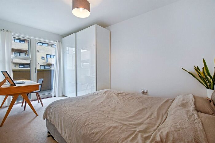 2 Bedroom Flat For Sale In Grahame Park Way, Colindale, NW9