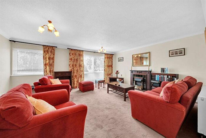 2 Bedroom Flat For Sale In Homefield Road, Bromley, BR1