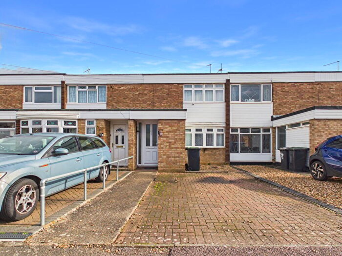 3 Bedroom Terraced House For Sale In Dells Lane, Biggleswade, SG18