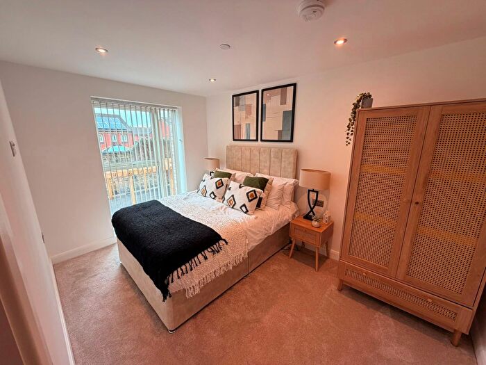 1 Bedroom Flat To Rent In Richmond Hill Approach, Leeds, LS9