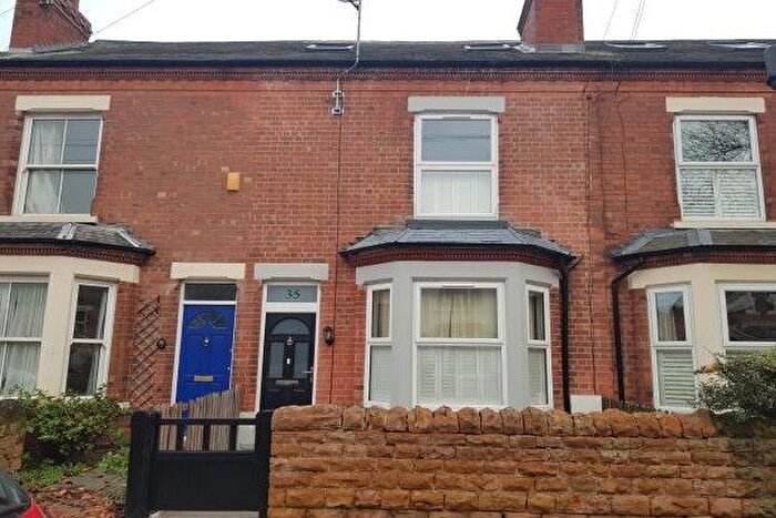 3 Bedroom Terraced House To Rent In Carlyle Road, Nottingham, NG2