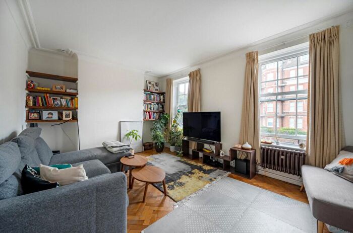 3 Bedroom Apartment To Rent In Mandeville Court, Finchley Road, London, NW3