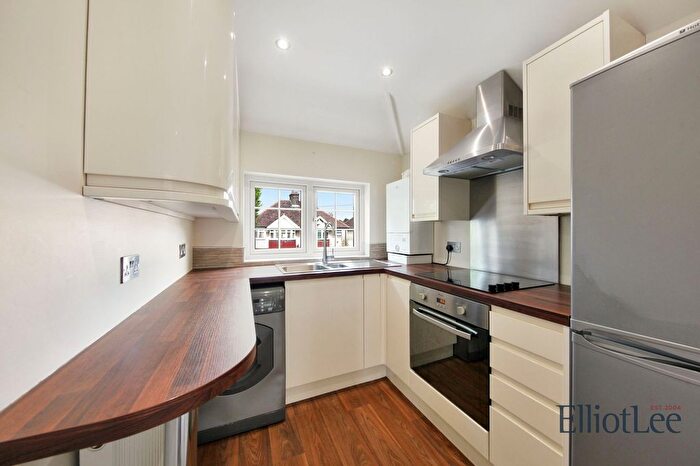 1 Bedroom Maisonette To Rent In Third Avenue, Watford, WD25