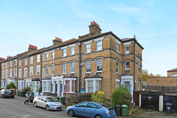 1 Bedroom Flat For Sale In Fransfield Grove, London, SE26