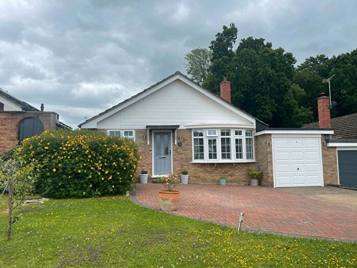 2 Bedroom Detached Bungalow For Sale In Hillcrest Close, Scaynes Hill, Haywards Heath, RH17
