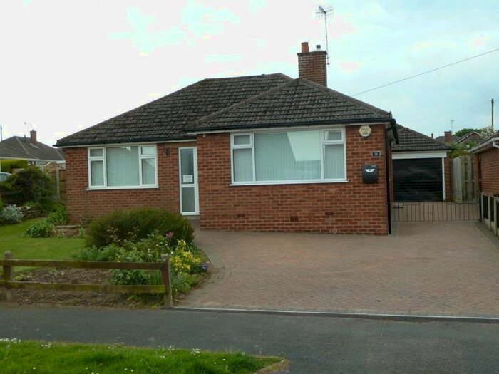 2 Bedroom Bungalow To Rent In Frances Drive, Chesterfield, Derbyshire, S42