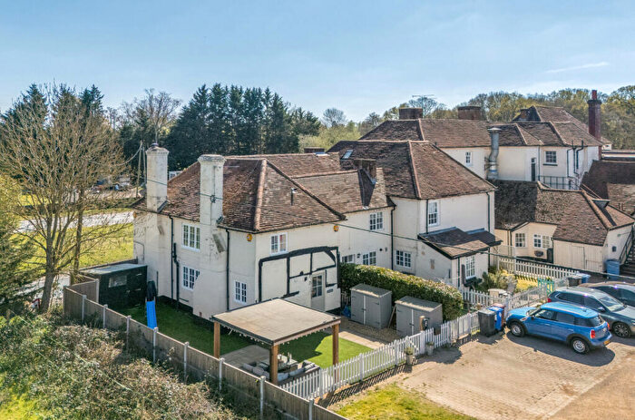 4 Bedroom End Of Terrace House For Sale In Hartford Bridge, Hartley Wintney, Hook, Hampshire, RG27