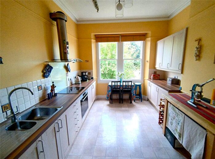 2 Bedroom Flat For Sale In Durdham Park, Redland, Bristol, BS6