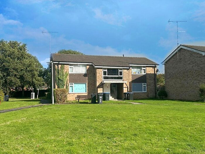 1 Bedroom Flat To Rent In Ely Close, Hatfield, AL10