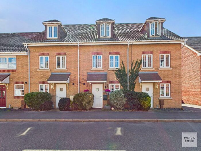 4 Bedroom Terraced House For Sale In Osborne Way, Bognor Regis, PO21