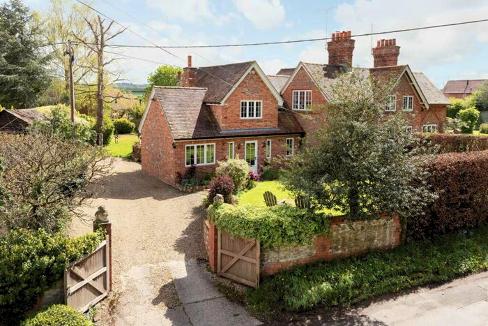 5 Bedroom Cottage For Sale In Brightwell Baldwin, OX49