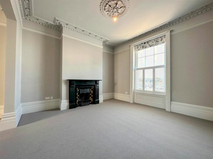 5 Bedroom Property To Rent In Portland Street, Cheltenham, GL52