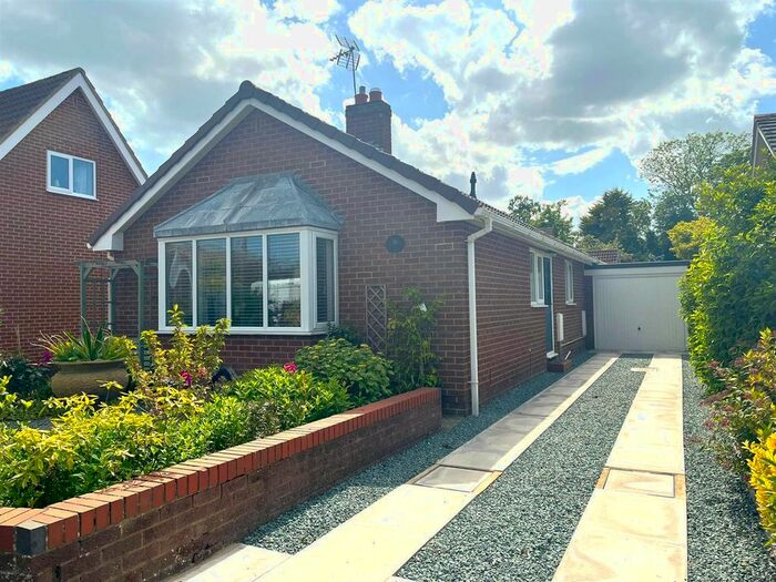 2 Bedroom Detached Bungalow For Sale In Cheyne Walk, Hornsea, HU18