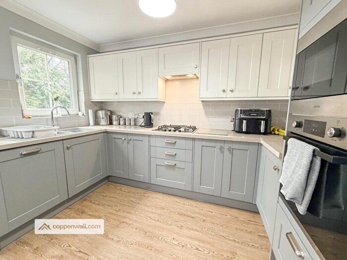 3 Bedroom End Of Terrace House For Sale In Edgeside Lane, Waterfoot, Rossendale, BB4