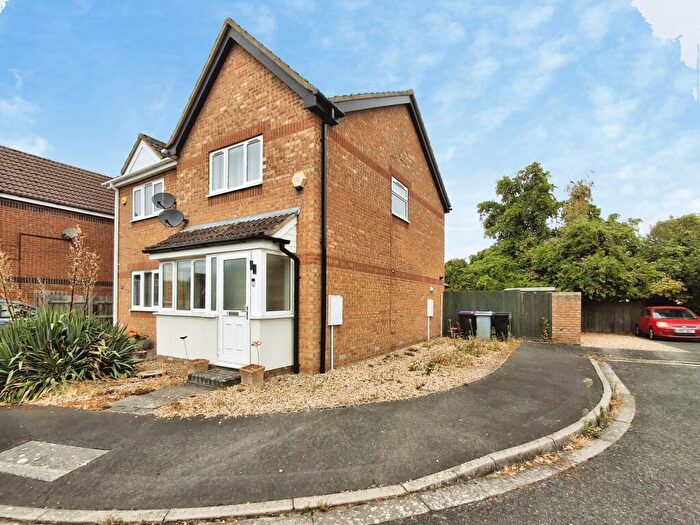 2 Bedroom Semi-Detached House For Sale In Aveland Close, Bourne, PE10