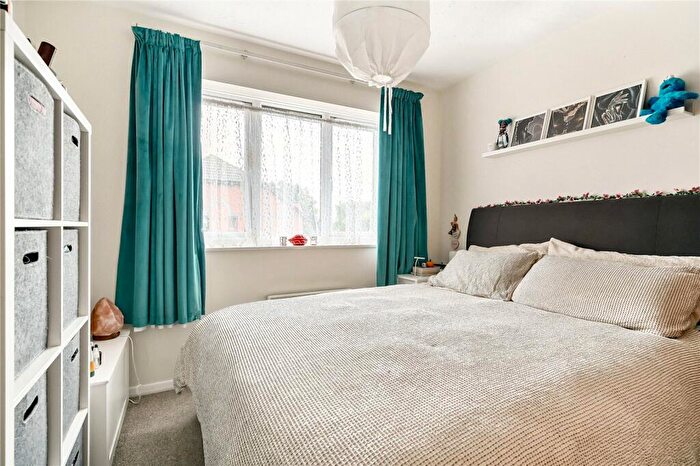 1 Bedroom Flat For Sale In Ainsley Close, London, N9