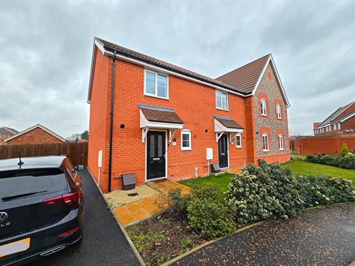 2 Bedroom End Of Terrace House For Sale In Sparrow Close, Attleborough, Norfolk, NR17