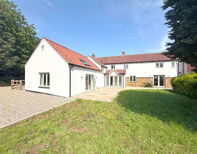 4 Bedroom Cottage For Sale In Castle View Road, Easthorpe, NG13