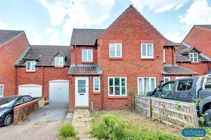 4 Bedroom Terraced House For Sale In The Nestings, Trowbridge, BA14