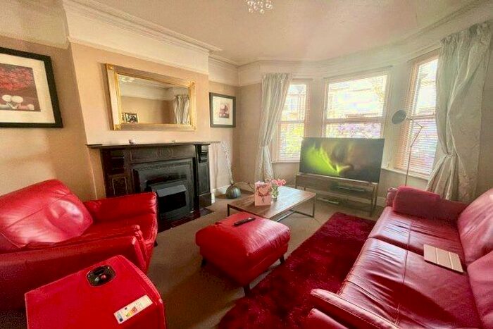 3 Bedroom Property To Rent In Park Road, Rugby, CV21