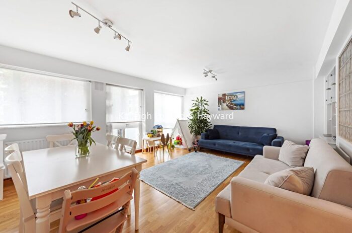 2 Bedroom Flat To Rent In Parkhill Road, Belsize Park, London, NW3