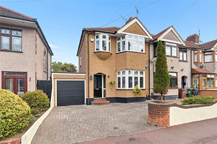 3 Bedroom Semi Detached House For Sale In Valentines Way, Rush Green, RM7