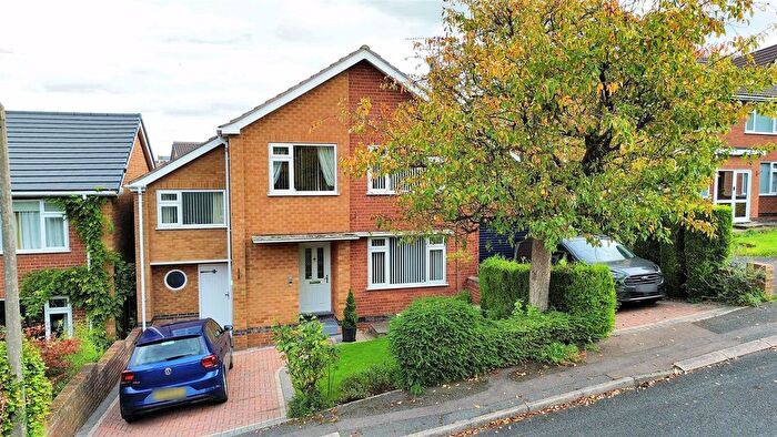 3 Bedroom Detached House For Sale In Lowcroft, Woodthorpe, Nottingham, NG5
