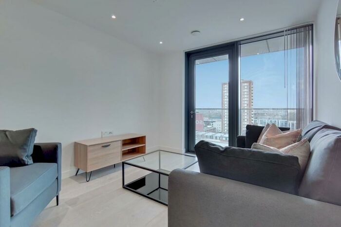 1 Bedroom Apartment To Rent In Carriage House, Finsbury Park, N4