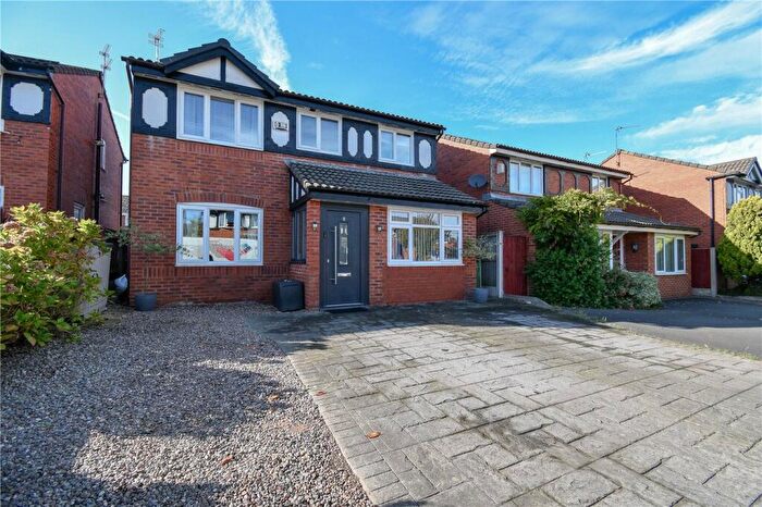 4 Bedroom Detached House For Sale In Hawksmore Close, Saughall Massie, Wirral, CH49