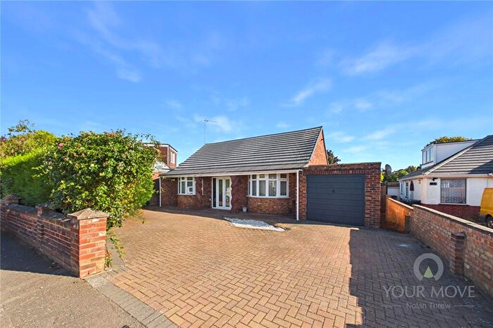 4 Bedroom Bungalow For Sale In Gorse Close, Northampton, Northamptonshire, NN2